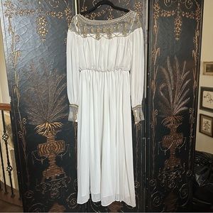 Elegant White Maxi Dress